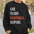 Eat Sleep Football Repeat American Football Sweatshirt Geschenke für Ihn