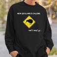 New Zealand Is Calling New Zealand Kiwi Backpacker Sweatshirt Geschenke für Ihn