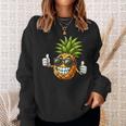 Cool Pineapple Wearing Sunglasses Fun Fruit Sweatshirt Geschenke für Sie