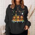 Three Santa Claus Reindeer Elf Lions Christmas Animal Lovers Children's Sweatshirt Geschenke für Sie