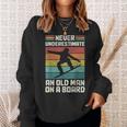 Never Underestimate An Old Man On A Snowboard intage Sweatshirt Geschenke für Sie