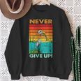 Never Ever Give Up Motivational Sweatshirt Geschenke für alte Frauen