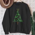 Hunter Hunting Christmas Tree Christmas Outfit Christmas Sweatshirt Geschenke für alte Frauen