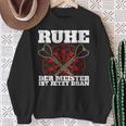 With Ruhe Der Meister Ist Dran Dart Player Sweatshirt Geschenke für alte Frauen