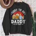 Soon To Be Daddy 2025 Retro Pregnancy Announcement Dad Sweatshirt Geschenke für alte Frauen