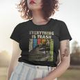 Retro Raccoon Lover Women's T-Shirt - Camping Fun Gifts for Her
