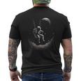 Astronaut Sitting On A Swing In Space Stars Moon T-Shirt mit Rückendruck