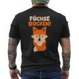 Children's With Fox Rocks Red Fox Pack T-Shirt mit Rückendruck