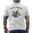 Raccoon Stay Trashy Fun Meme Gray T-Shirt mit Rückendruck