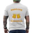 Leader Bierologist For Fighting Acute Underhoping T-Shirt mit Rückendruck