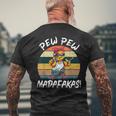 Chick Pew Pew Madafakas intage Crazy Chick S T-Shirt mit Rückendruck Geschenke für alte Männer