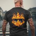 Cool Fire And Flames Glasses T-Shirt mit Rückendruck Geschenke für alte Männer