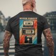 Never Forget Diskettehs Band 90S 80S Cassette T-Shirt mit Rückendruck Geschenke für alte Männer