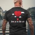 Love Is In The Air StAlentine's Day T-Shirt mit Rückendruck Geschenke für alte Männer