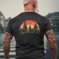 Outdoor Tree Nature Lovers Sunset Retro Forest T-Shirt mit Rückendruck Geschenke für alte Männer