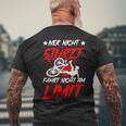 Wer Nicht Stürzt Fährt Nicht Am Limit Akku Bicycle Cyclist T-Shirt mit Rückendruck Geschenke für alte Männer