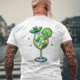 Hugo Spritz Holunder Sommer Sekt Prosecco Team Cocktail T-Shirt mit Rückendruck Geschenke für alte Männer