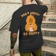 Don't Worry Be Cappy Capybara Lovers Family Zoo Trip Camiseta Hombre Estampado Espalda Regalos para él