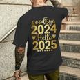 Matching Family Celebration New Year's Eve Goodbye 2024 Hello 2025 T-Shirt mit Rückendruck Geschenke für Ihn