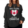 Just A Girl Who Loves Canada Travel Football Canada Sweatshirt Frauen