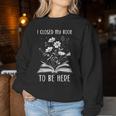 I Closed My Book To Be Here Book Lover Floral Bookworm Sweatshirt Frauen Lustige Geschenke