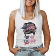 Trump Girl No Apologies Messy Bun Trump 2024 Bandera Estadounidense Camiseta sin mangas para mujer