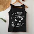 Vorsichtor Dem Frauchen Der Hund Ist Harmlos Gassi Women's Tank Top Frauen Lustige Geschenke