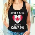 Just A Girl Who Loves Canada Travel Football Canada Tank Top Frauen Geschenke für Sie