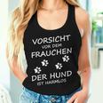 Vorsichtor Dem Frauchen Der Hund Ist Harmlos Gassi Women's Tank Top Frauen Geschenke für Sie