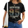 30Th Birthday Man Woman 30 Years 1995 Decorative T-shirt Frauen