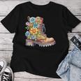 Hiking Boots Shoe Floral Flower Power Hiker Women's T-shirt Frauen Lustige Geschenke