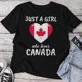 Just A Girl Who Loves Canada Travel Football Canada T-shirt Frauen Lustige Geschenke