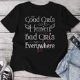 Las Chicas Buenasan Al Cielo Las Chicas Malasan A Todas Partes Gracioso Cuello Camiseta de mujer Regalos divertidos