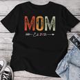 Vintage Mom Est 2025 Promoted To Mommy Mother's Day 2025 Camiseta de mujer Regalos divertidos