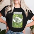 Pickle A Girl Who Loves Pickles Canning Food Quote T-shirt Frauen Geschenke für Sie