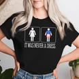 Women's It Was Never A Dress Superheroine Women's Power Feminist T-shirt Frauen Geschenke für Sie