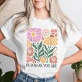 Boho Summer Flower Botanical Nature Lover Floral Wild Flower T-shirt Frauen Geschenke für Sie