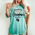 Soon To Be Grandma 2025 Mother's Day For New Grandma Women's Oversized Comfort T-shirt Yam