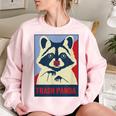 Raccoon Lover Women's Oversized Sweatshirt - Fun & Cozy Gift Light Pink