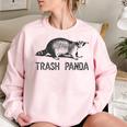 Raccoon & Trash Panda Grey T-Shirt - Women's Oversized Sweatshirt Light Pink