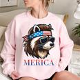 Vintage Raccoon Women's Oversized Sweatshirt - Quirky Appeal Light Pink
