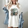 Raccoon Howling Moon Women's T-Shirt - Quirky Comfort Style Ivory