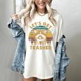 Raccoon Lovers Unisex T-Shirt - Cute Animal Design - Fun Gift Ivory