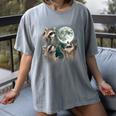 Raccoon Howling Moon Women's T-Shirt - Quirky Comfort Style Gray