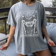Raccoon Moon Comfort Colors T-Shirt – Women's Casual Vibe Gray