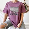 Alien UFO Raccoon Women's T-Shirt – Quirky Cosmic Style Moss