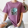 Raccoon Women's T-Shirt - Quirky Moon-Howling Trio | Comfort Colors Moss