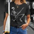 Esqueleto Tocando Guitarra Amante De La Música Rock And Roll Band Camiseta unisex Regalos para ella
