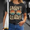 Groovy Grandpa Aesthetic Nostalgia 70'S Retro Grandpa Camiseta unisex Regalos para ella