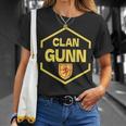 Gunn Del Clan Escocés Camiseta unisex Regalos para ella